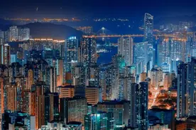 美国人疑惑：为什么很多中国人喜欢往国外跑？中美差距到底在哪？图片