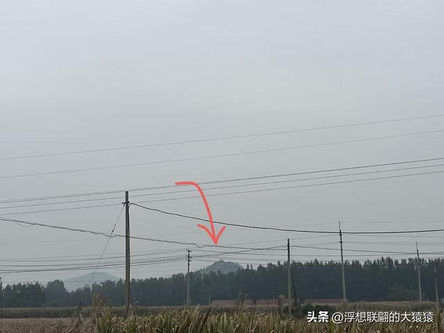 邹平临池镇桥子村里的柱似山，其顶之庙群始建于明代