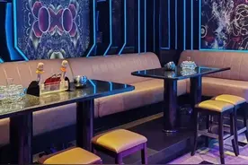 倒闭7万家，KTV被年轻人抛弃了？图片