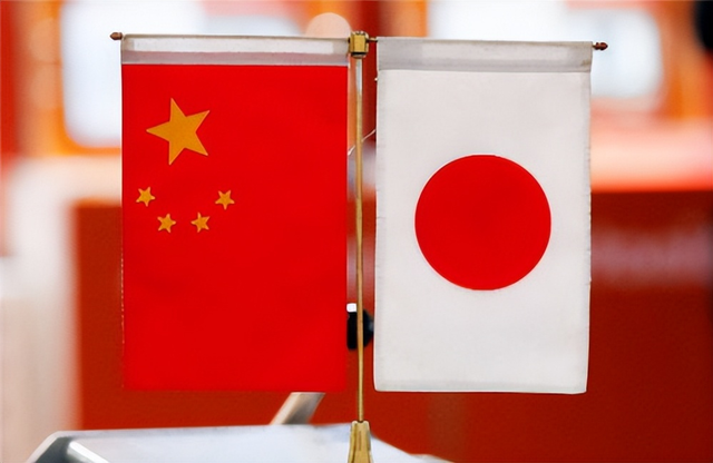 中方下16道通牒，高市不撤发言，台退将通知日本	，新仇旧恨一起算