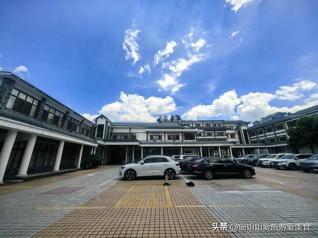 惠州西湖畔的五贤祠，抗战被毁，已很少本地人知晓，游客旧址寻踪