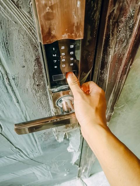 “指纹锁”慢慢退出中国家庭？听内行人说完，恍然大悟