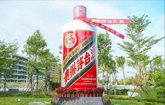 茅台近三年收入差距断崖：22年1241亿，23年1645亿，24年令人意外