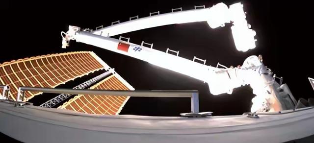 美军瞄准中国卫星，中方早留后手，特朗普贸然开第一枪，后果严重