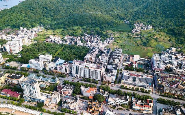广东“穷到冒烟”的县，面积比100个上海黄浦区大，人均GDP很低