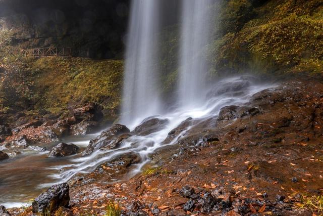 10月-11月，适合去的7个小众赏秋圣地，满山彩林，浓浓秋意