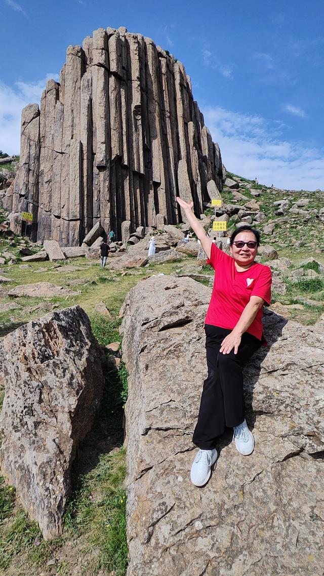 从张家口、宣化到太仆寺旗牛奶湖、石条山旅游,正好一天行程