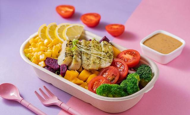 从148斤瘦到96斤	，就靠“早上多吃蛋白，晚上少吃饭	”！掉秤更快