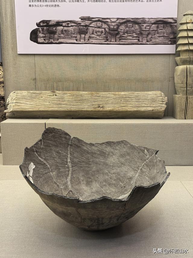 2025环南疆沙漠铁路背包自由行日记(1)——从乌鲁木齐到若羌