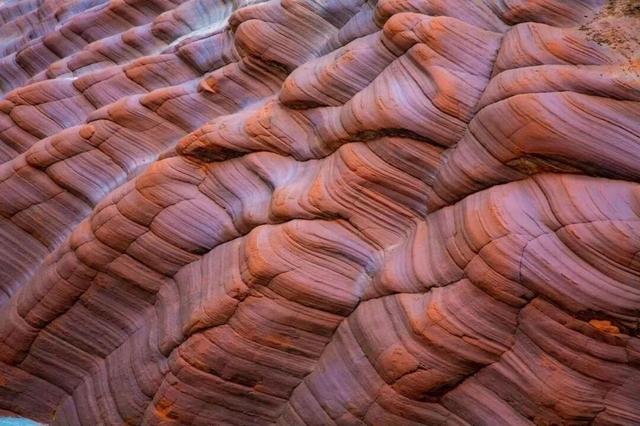 靖边波浪谷登榜《中国国家地理》最美丹霞
