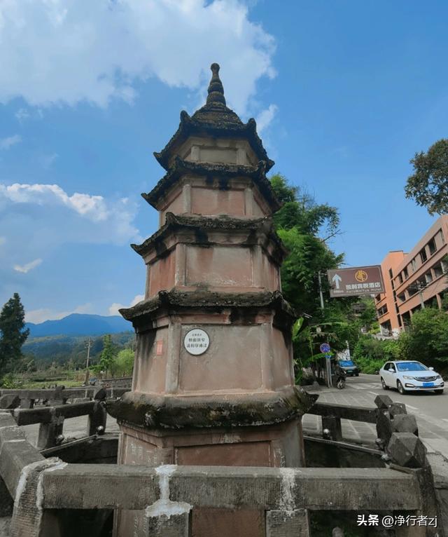 唐蕃古道上的古驿站，水墨山水里的上里镇