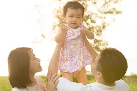 隔壁的漂亮女邻居让我沉迷，无法自拔图片