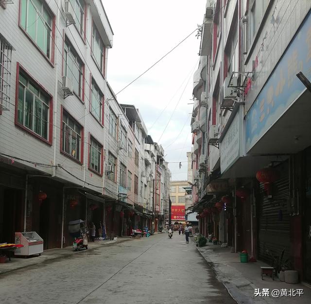 广西南宁市被誉为“上林粮仓”的白圩镇，其前身名字却叫繁荣乡