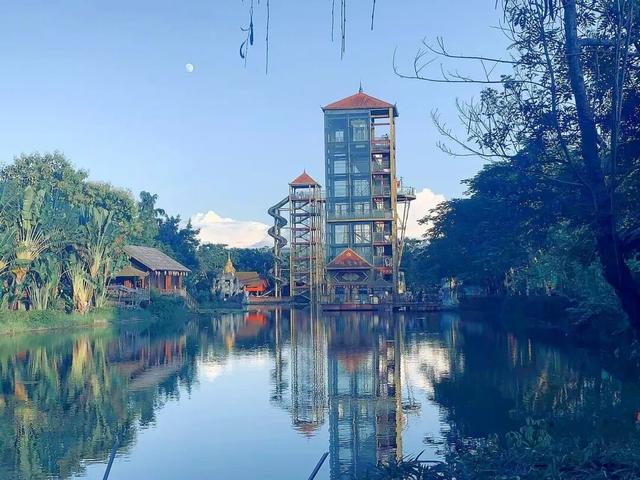 一寨两国异域风情