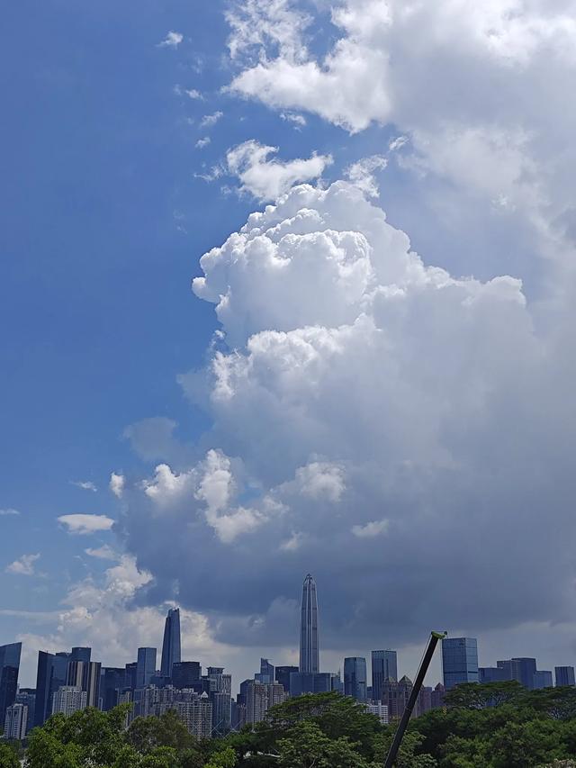 超大城市空气质量第一城，深圳的天空有多美？