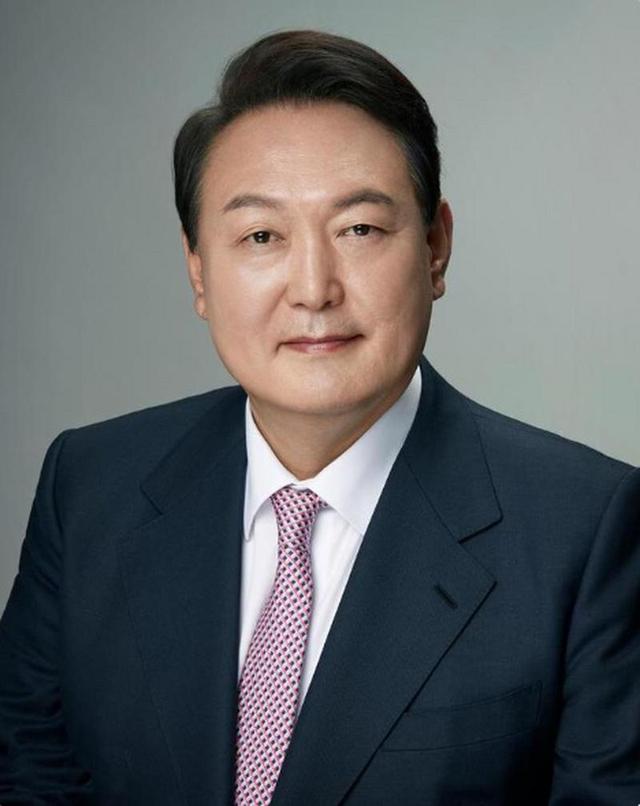 李在明确定缺席阅兵后，一特殊身份客人的到来，或让韩国坐立难安