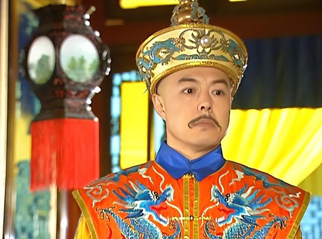 天道好轮回！68岁瘫坐在轮椅上的张铁林，已然活成了“笑话”