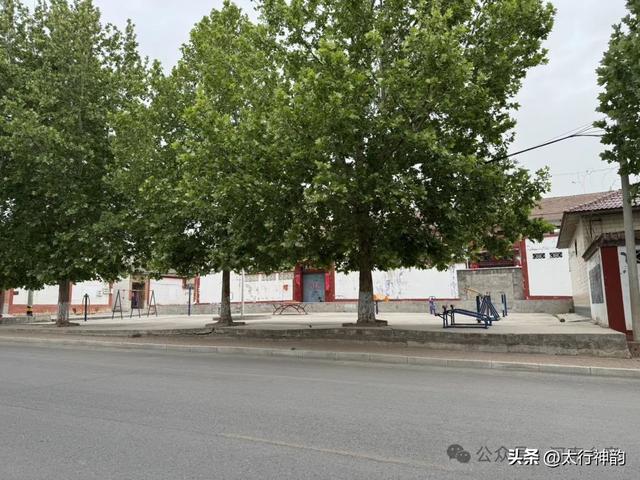 河南林州老家，小镇的早晨