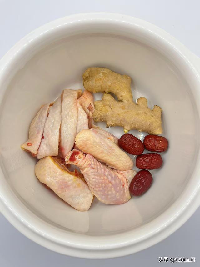 “冬至吃三宝	，不往医院跑	”，明日冬至，3宝指啥？再忙也要吃！