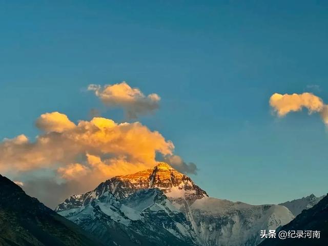 在朋友圈的一方小小天地里，那神秘而圣洁的雪域高原——西藏