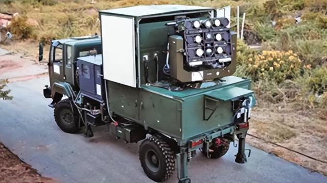 不是针对歼-20，印度军购开年第一单，打造“空中盾牌”