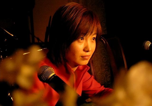 她5次上春晚，被恩师夺初夜，自杀未遂不幸流产，57岁却无人敢娶