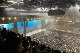 老当益壮！张学友来宁波！现场大秀一字马……图片