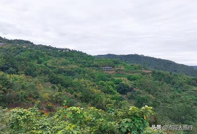 成都近郊，超级冷门徒步，山野藏流传已久的石屋，地铁公交直达！