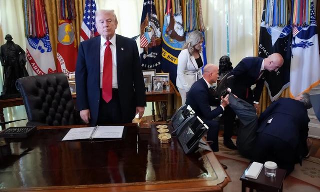 美国停摆 41 天彻底乱成一锅粥！多国扎堆喊还钱，特朗普却任性发人均2000 美元硬刚关税案？