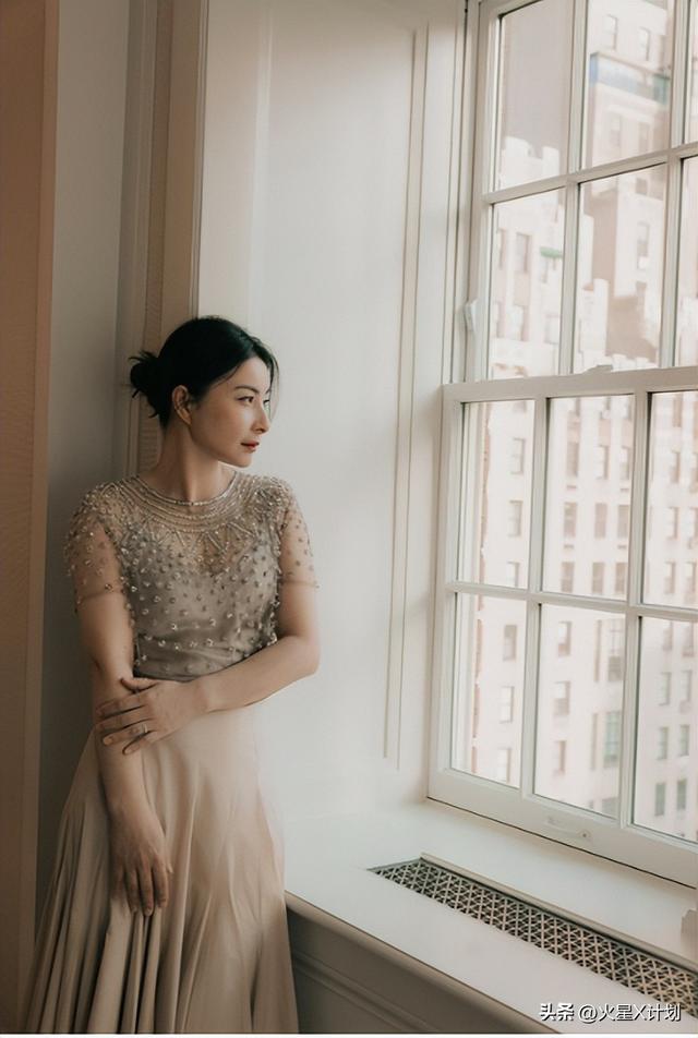 央视对郭晶晶的称呼变了，三字之差释放强烈信号，霍震霆全说对了