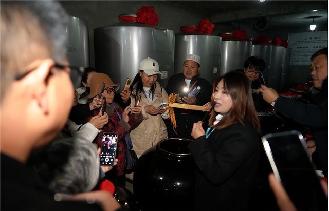 智汇长白山・参启新未来，珲春人参产业AI融合大会书写产业新篇