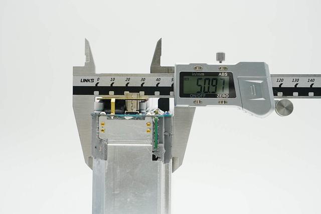 业界首款满血版PD3.1快充，绿联500W氮化镓充电器拆解