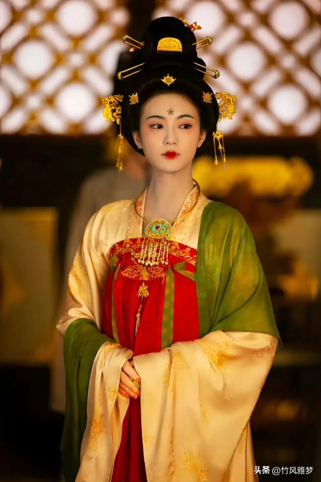 她真的太美了，这才是中国人的审美！