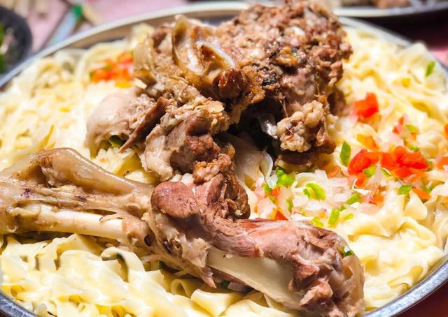 草原花海，塞外江南——超全新疆伊犁旅游攻略