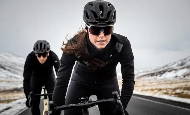 冬季骑行男生专属3层穿搭公式+避坑技巧，保暖不笨重还显瘦