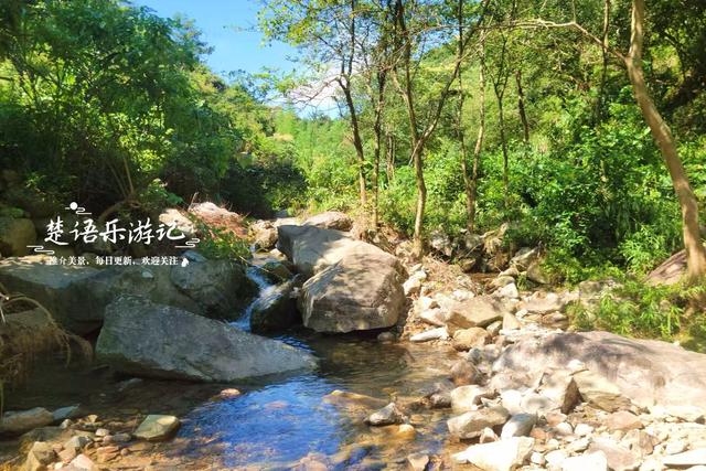 宁波这个山岙藏着一处秘境，既有清溪又有营地，不过景色变化很大