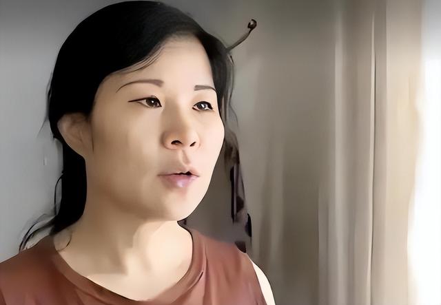 湖南一女子因长得太漂亮，55岁没上过一天班，颜值曝光后网友感慨