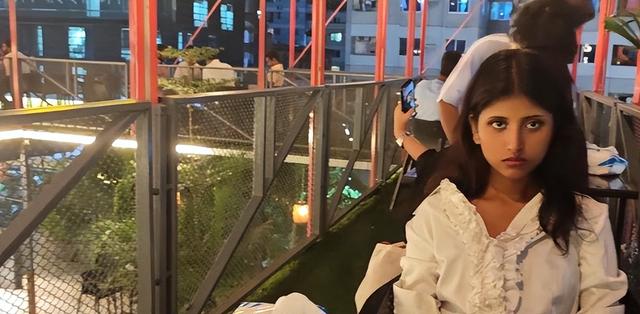 广西小伙去孟加拉，因太帅被女孩抢着请客，富家女：结婚给100万