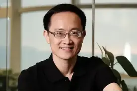 放弃千万年薪押注雷军，如今身价百亿成小米二当家，林斌太牛了！图片