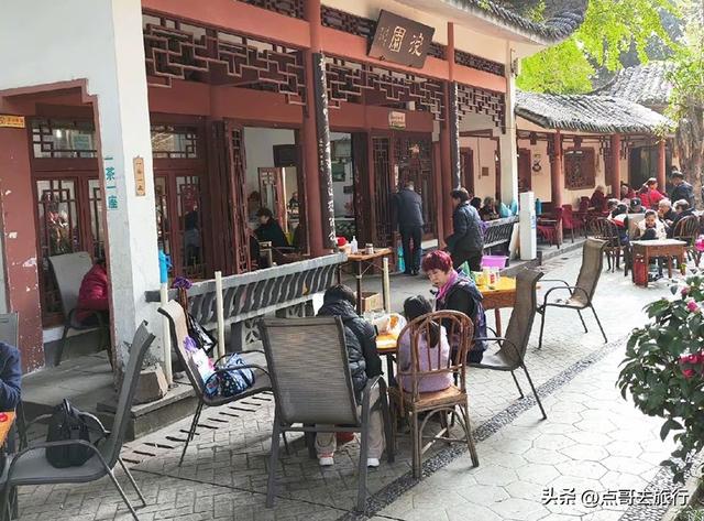成都必去的六大坝坝茶，充满市井烟火，成都人私藏，地铁公交可达