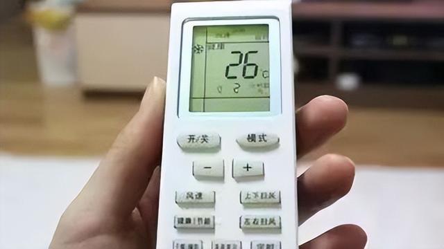 中国小伙入赘法国，只因40度太热开空调，被媳妇大骂，吓坏丈母娘