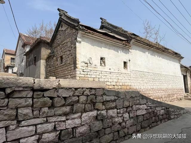 博山石马乡的中石马，留有众多古宅和古庙、古槐