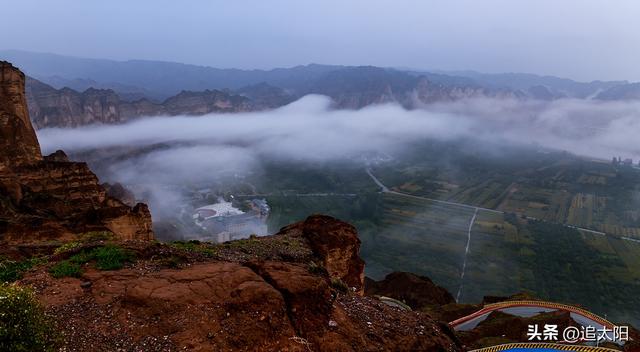 祥云缭绕龙湾村 景泰美景此处寻