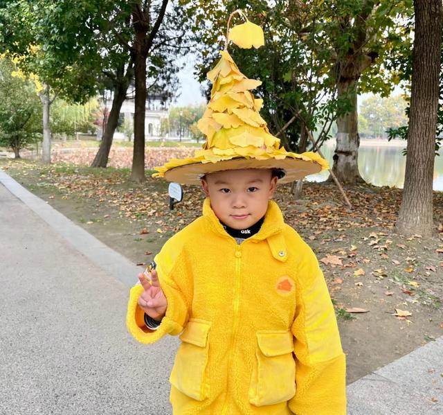 霜染银杏黄，涟水美翻天