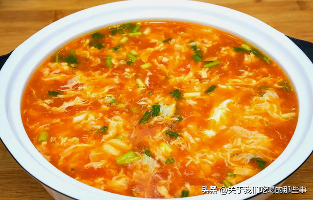 做西红柿鸡蛋汤，不要直接加水，教你一招，蛋花漂亮，顺滑好喝