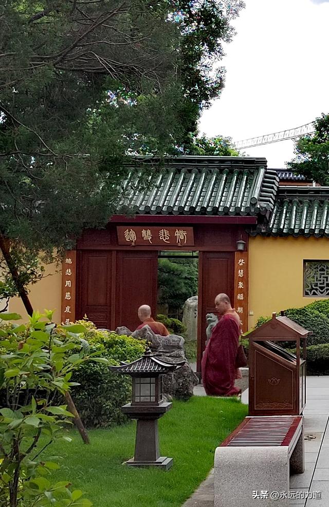 东林大佛&东林寺，在大佛脚下休憩