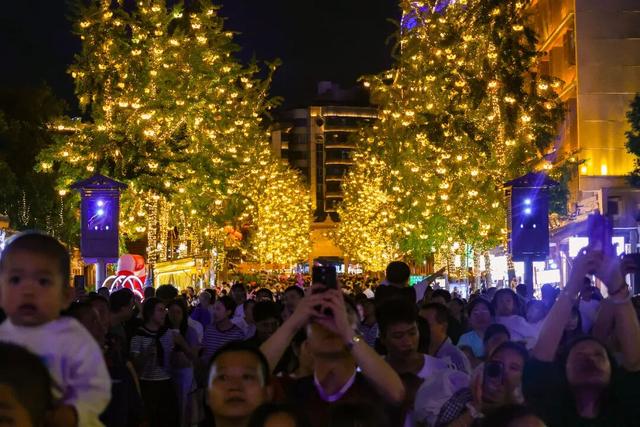 宜宾冠英古街秋假遛娃指南：非遗扎染、燃面研学、江边喂鱼，一站式玩透！