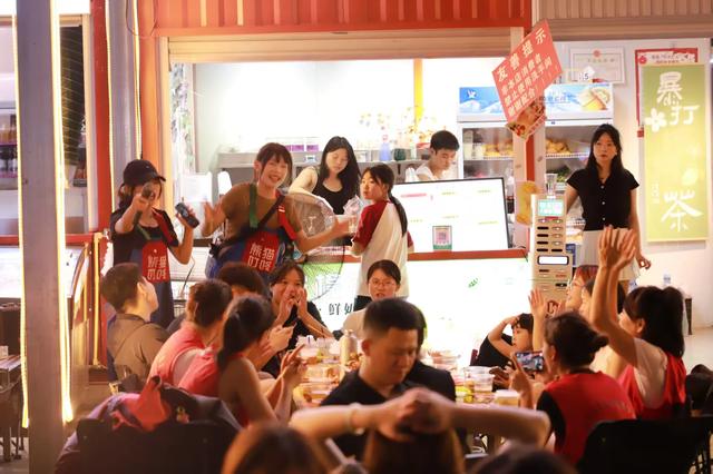 州庆来凯里!这几大夜市街区烟火正旺