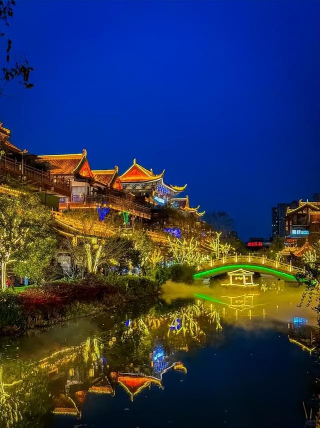 川渝再行记之二十六 眉山篇之二十五 东坡水街夜色