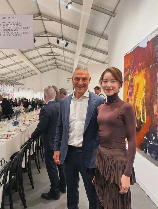 刘强东新车价格曝光，不给雷军留活路